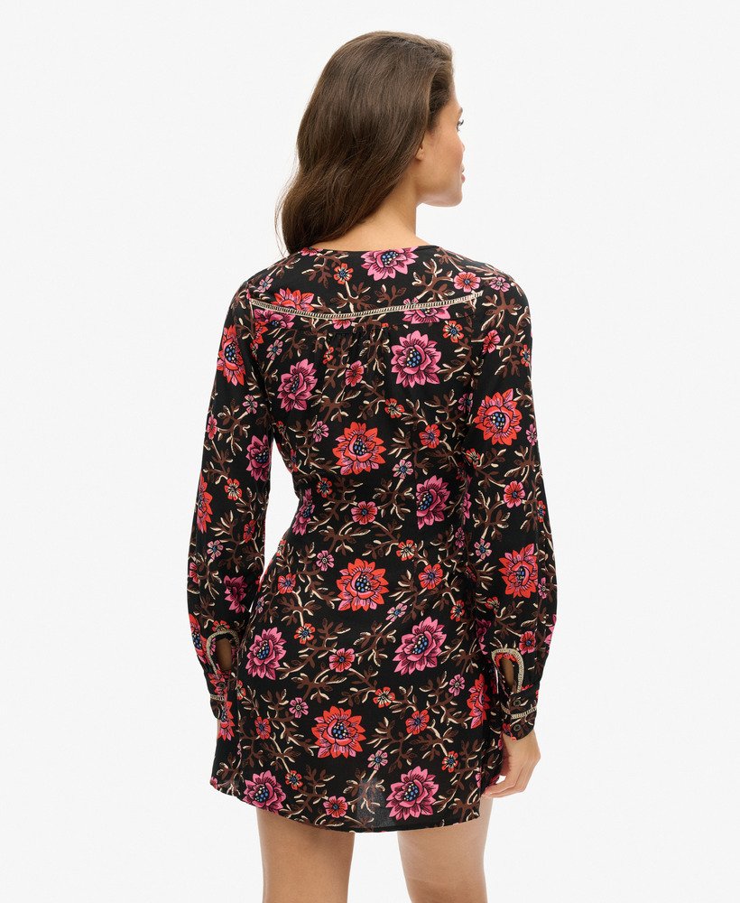 sukienka mini z nadrukiem i dekoltem w serek w kolorze brązowym z motywem mori floral