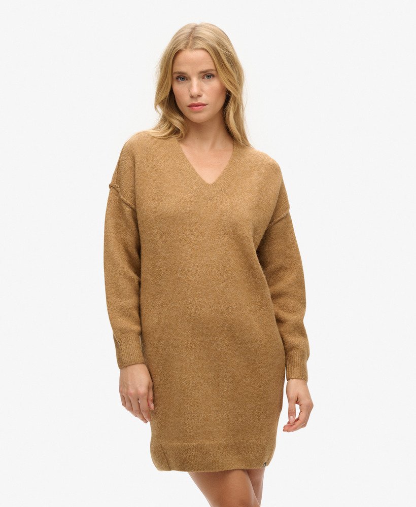 dzianinowa sukienka-sweter z dekoltem w serek w kolorze corps beige marl