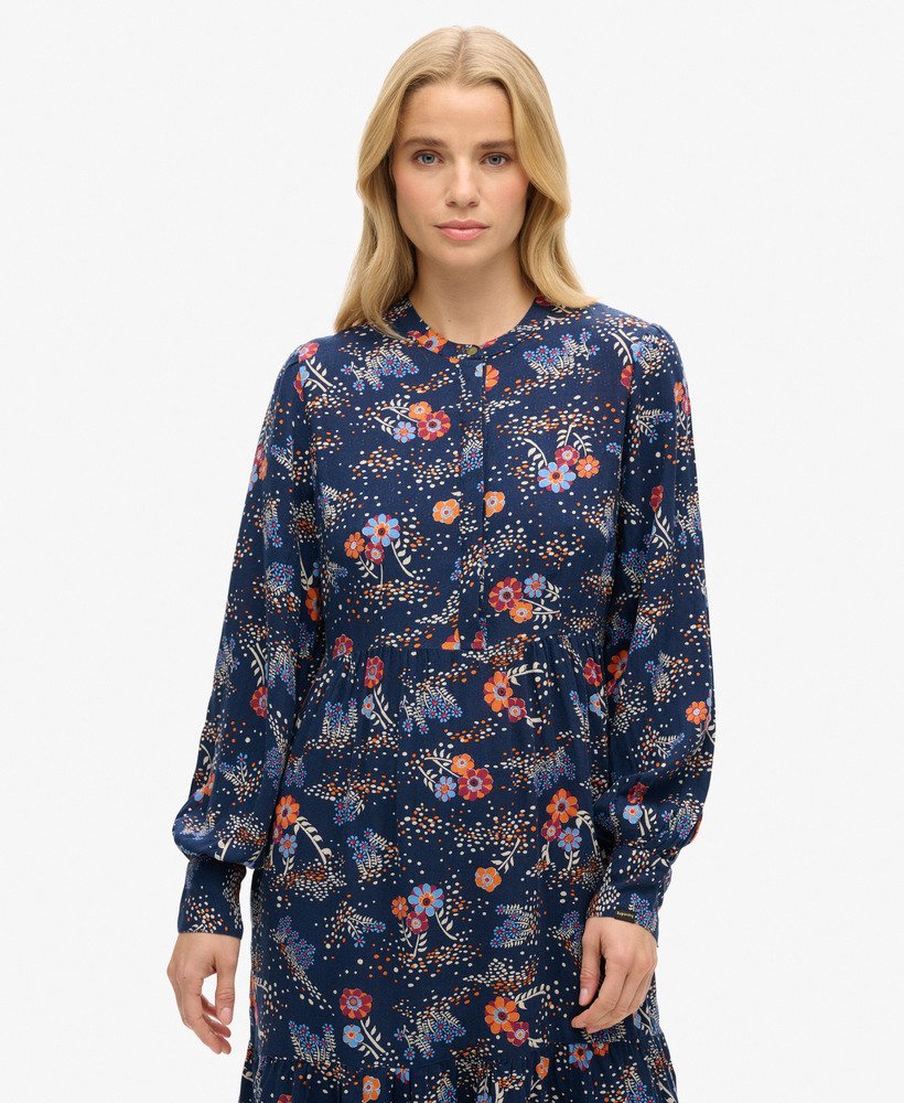 sukienka midi z długim rękawem i warstwami w kolorze niebieskim alma floral mix