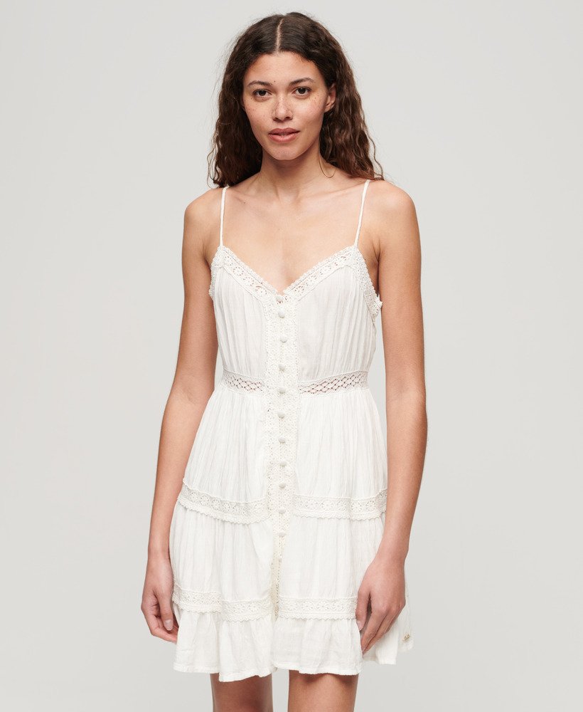 sukienka alana z koronkowym wykończeniem na ramiączkach w kolorze off white