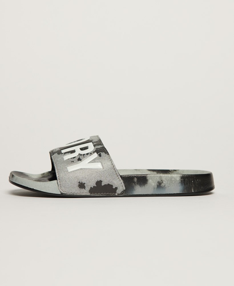 wegańskie klapki typu slider w kolorze monochromatycznym tie dye