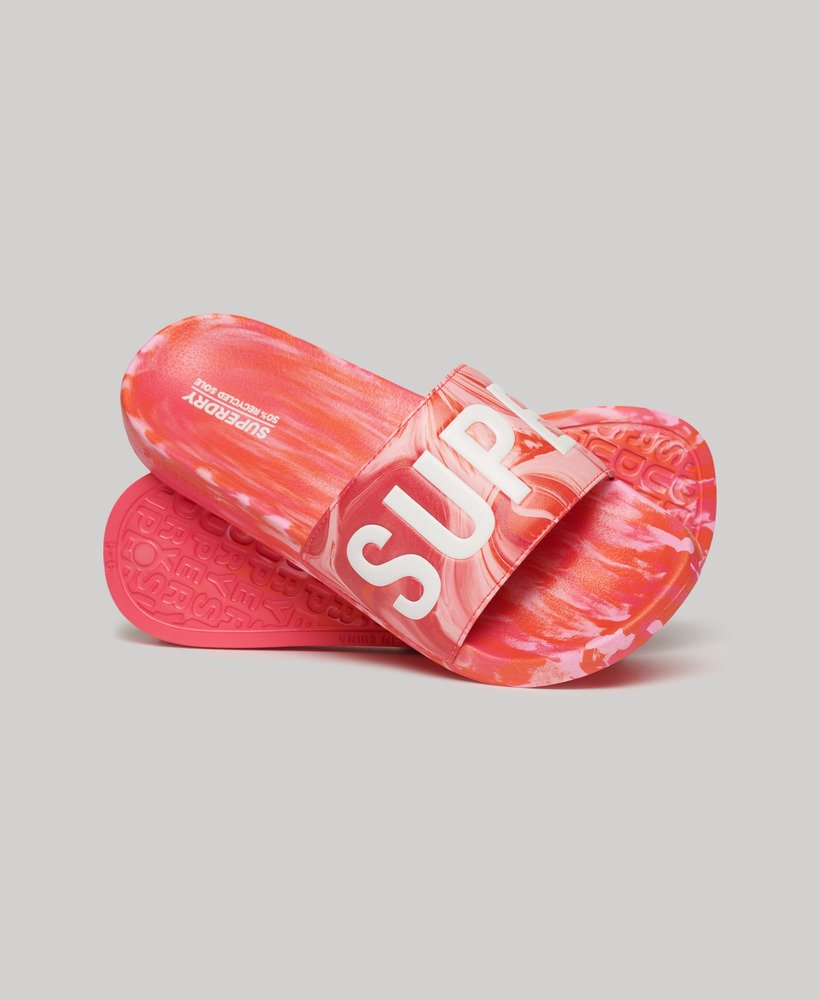 marmurowe wegańskie suwaki basenowe w kolorze hyper fire pink aop