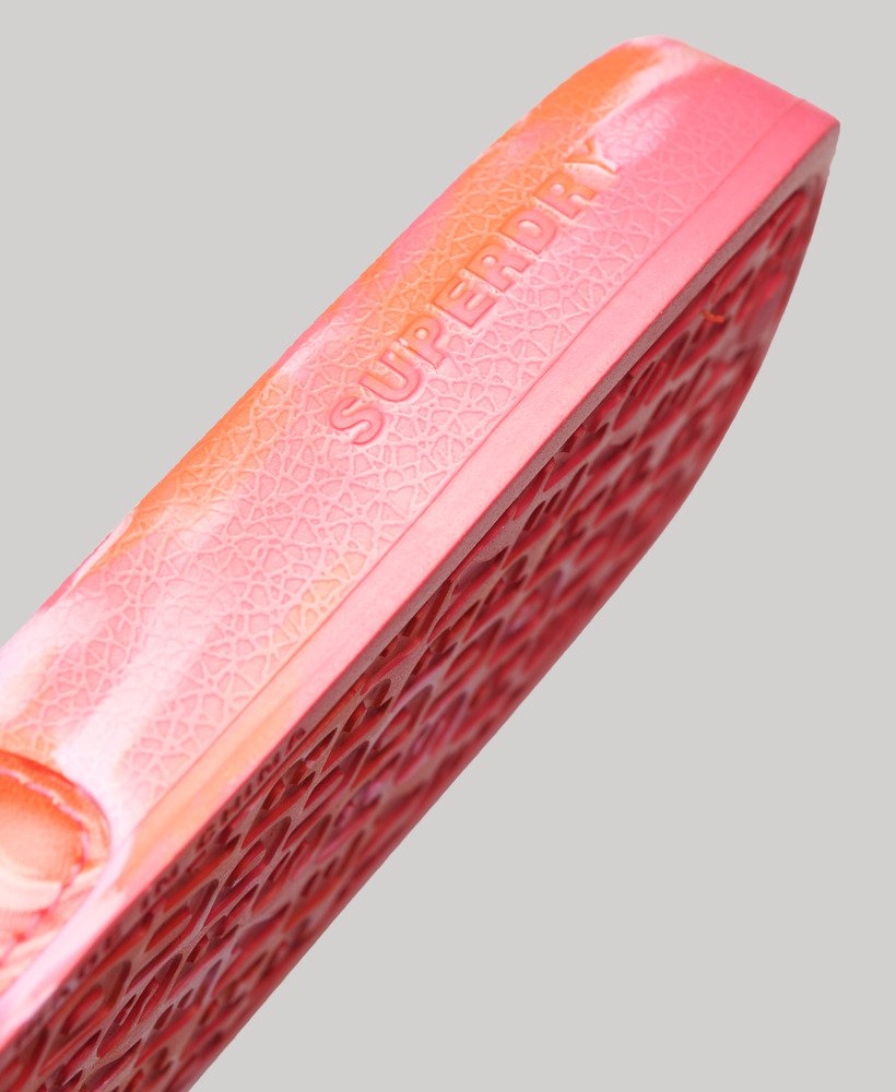 marmurowe wegańskie suwaki basenowe w kolorze hyper fire pink aop