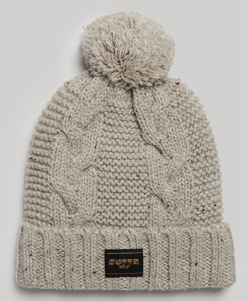 czapka beanie z dzianiny kablowej w kolorze beżowo-oaty
