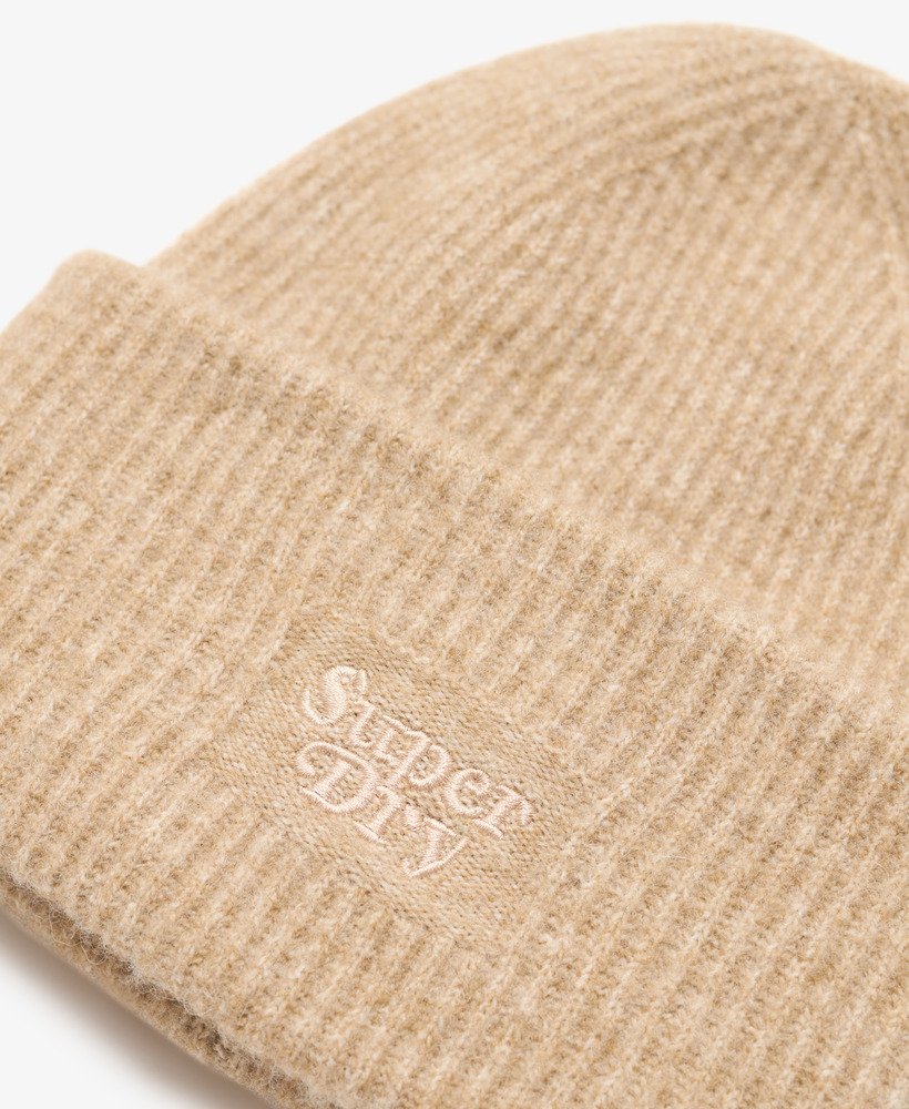 miękka dzianinowa czapka beanie w kolorze prażonego kokosa