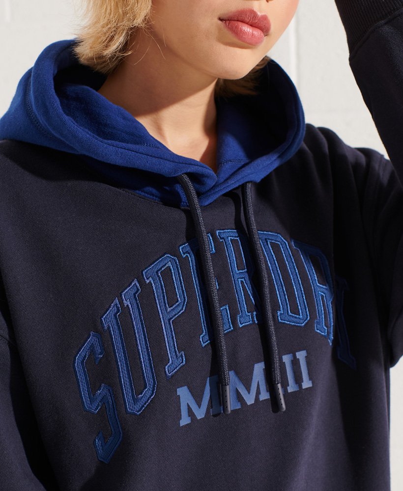 bluza z kapturem varsity arch oversized w kolorze gŁĘbokiego granatu