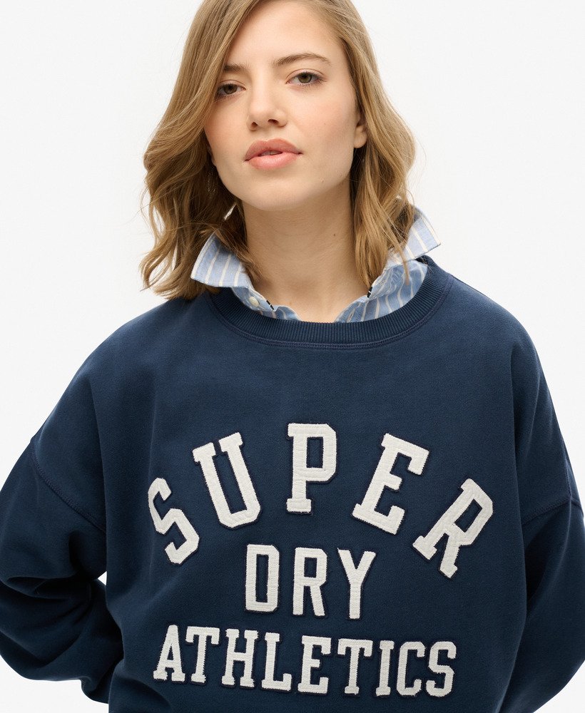 bluza athletic essentials relaxed applique w kolorze richest navy