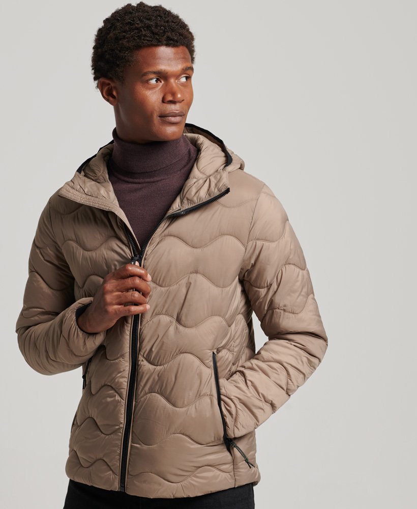 lekka ocieplana kurtka z kapturem w kolorze fossil brown