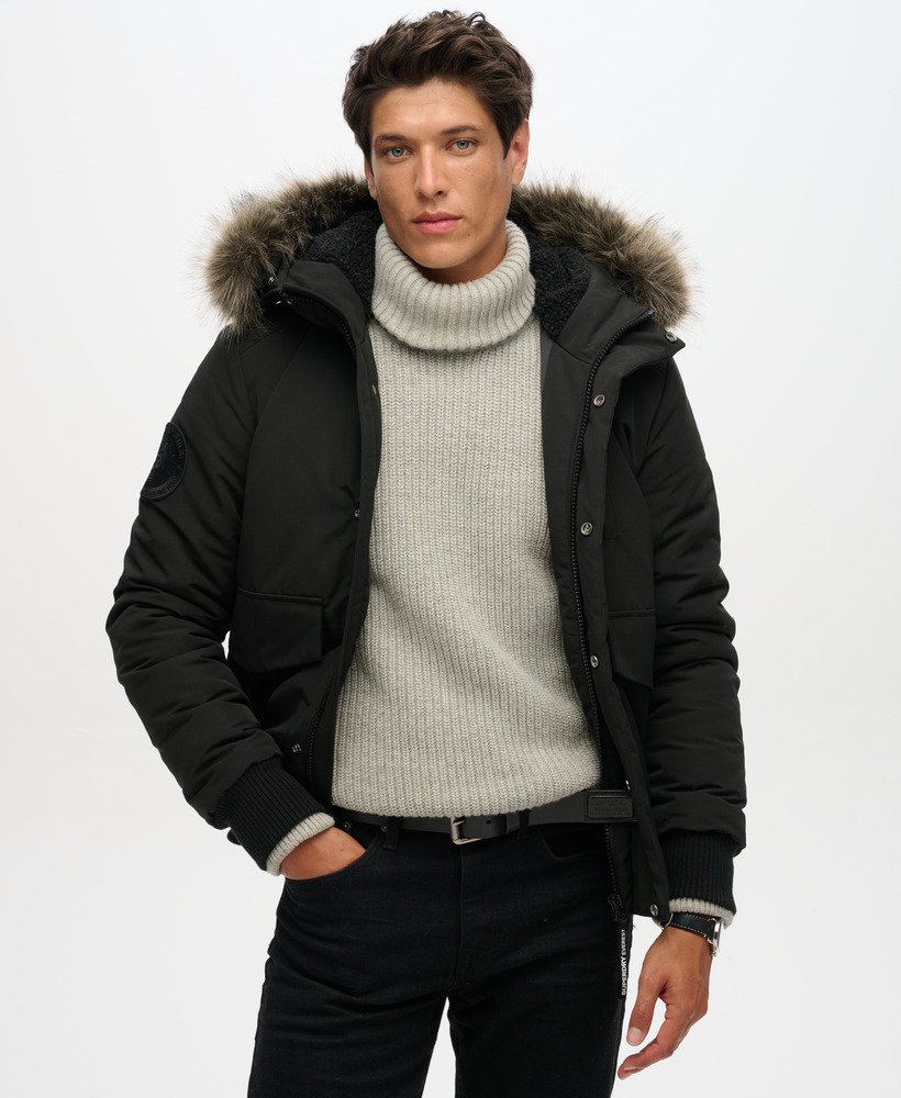 kurtka typu bomber z kapturem everest puffer w kolorze jet black