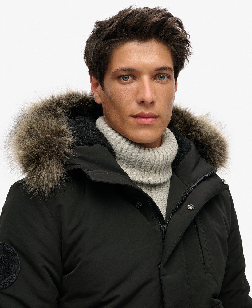kurtka typu bomber z kapturem everest puffer w kolorze jet black