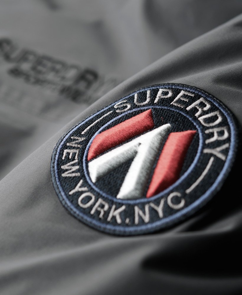 kurtka typu bomber city padded w kolorze hebanowym