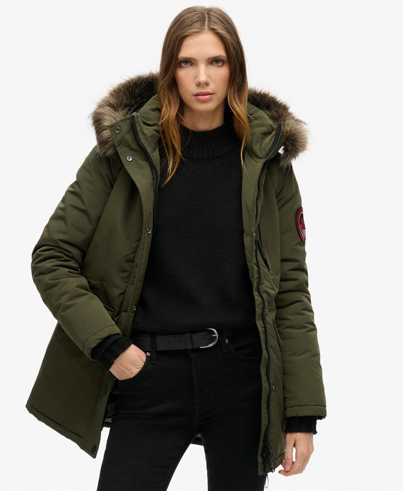 płaszcz parka z kapturem everest ze sztucznego futra w kolorze khaki
