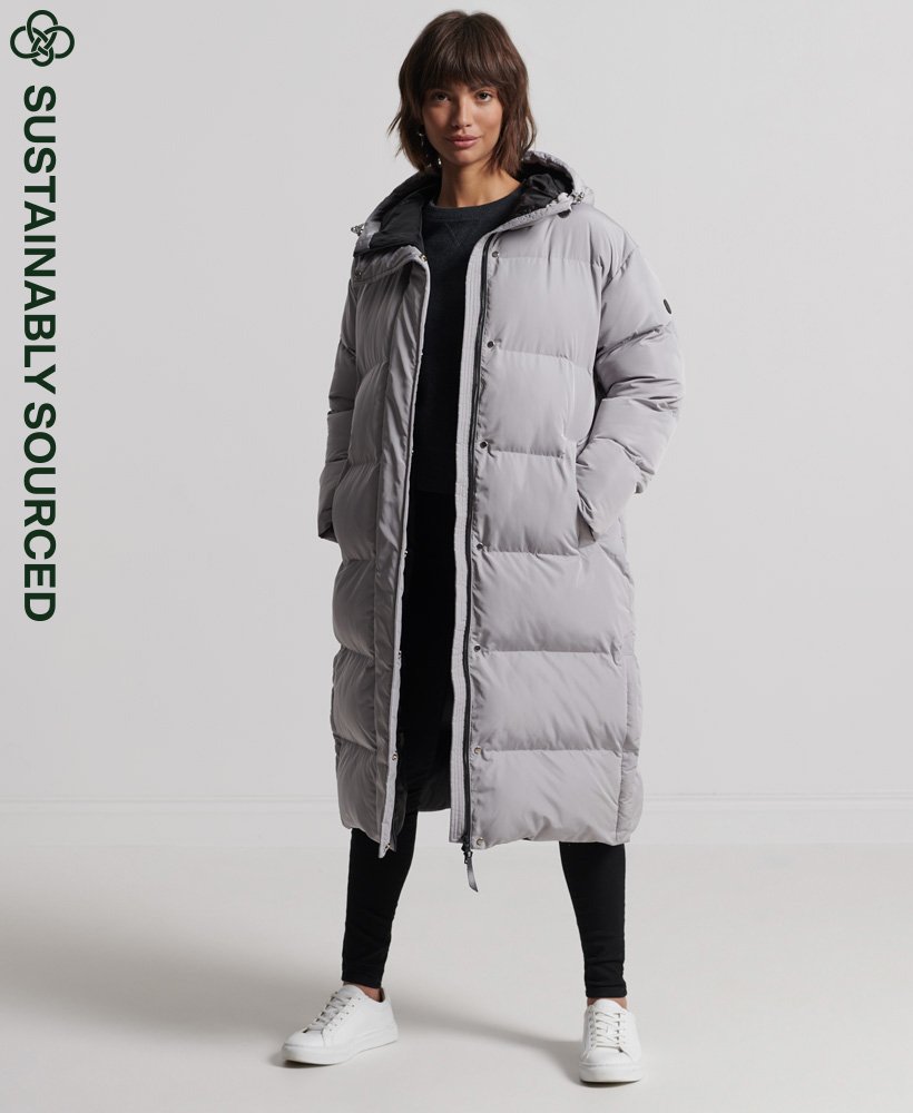 długa narzuta w kolorze flat grey