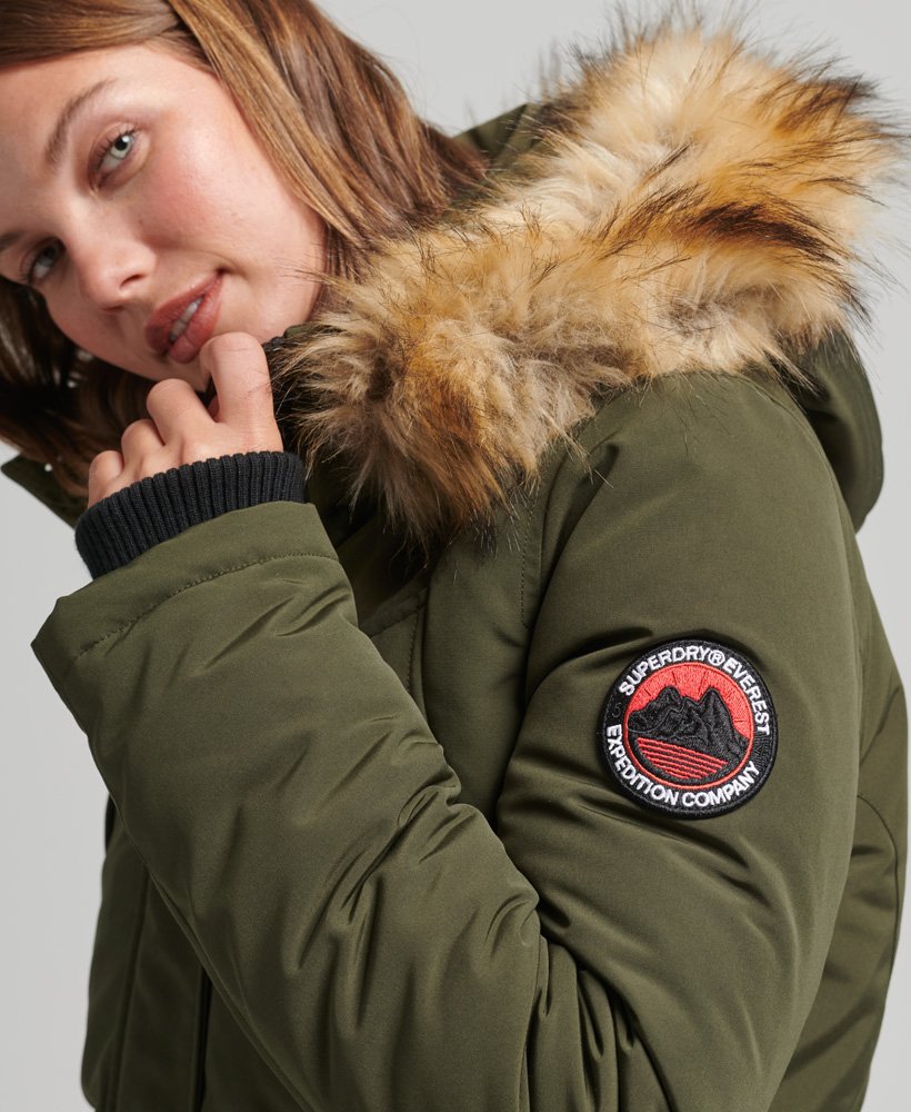 płaszcz typu parka everest w kolorze oliwkowym surplus goods