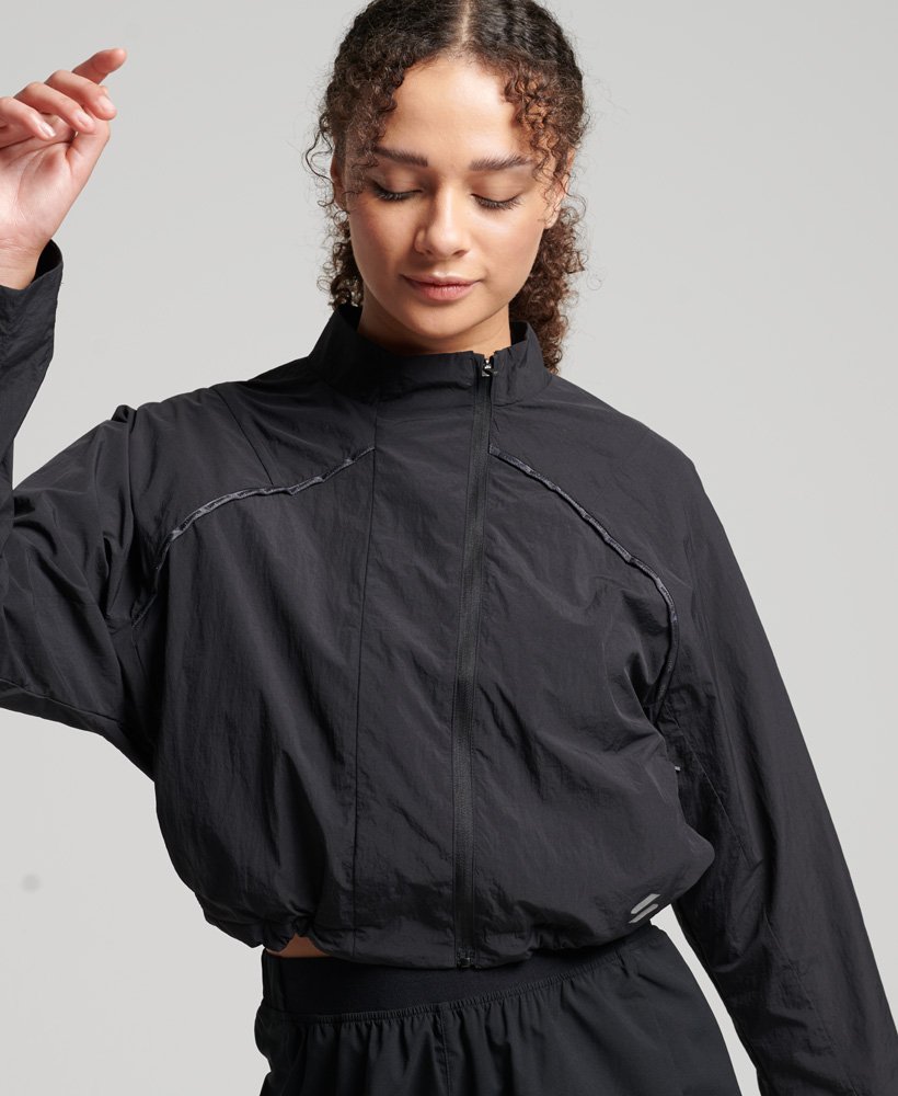 kurtka run cropped weatherproof w kolorze czarnym