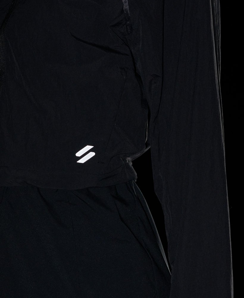 kurtka run cropped weatherproof w kolorze czarnym
