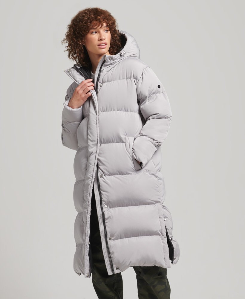 długa kurtka puchowa z kapturem w kolorze flat grey
