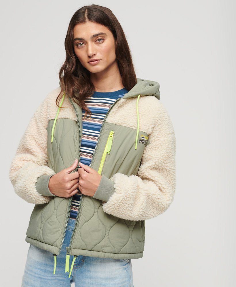 hybrydowy pikowany płaszcz teddy w kolorze vintage khaki