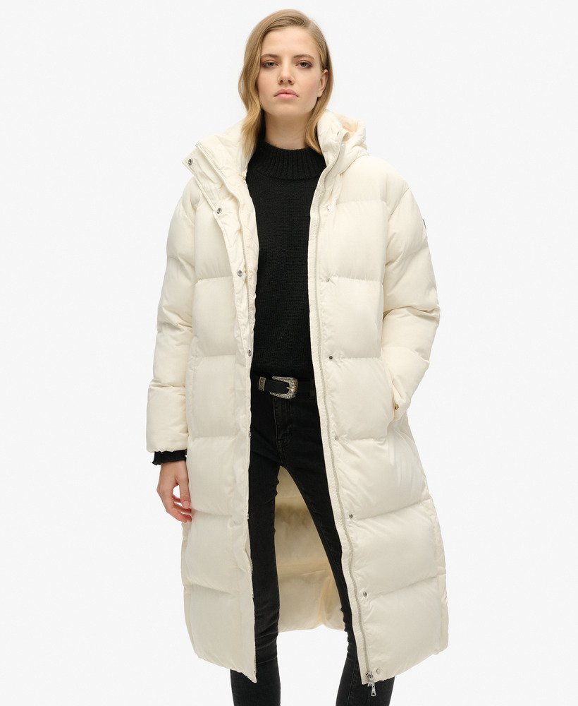długa kurtka puchowa z kapturem w kolorze off white