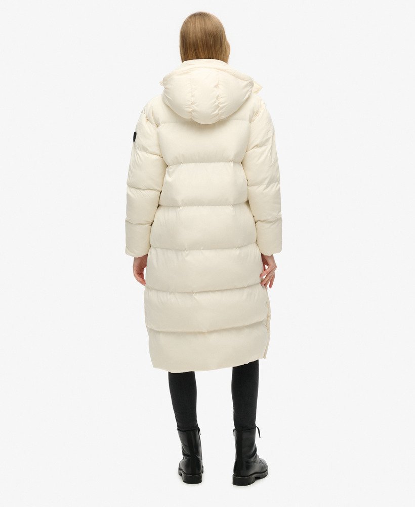 długa kurtka puchowa z kapturem w kolorze off white