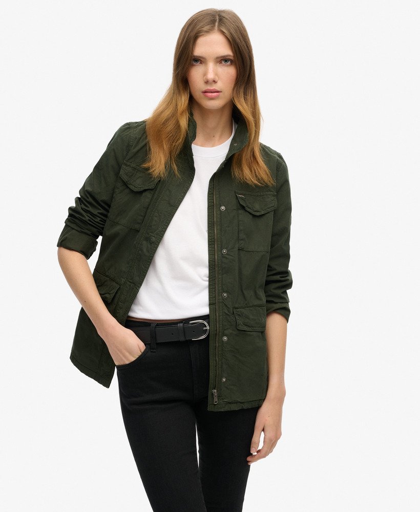 kurtka wojskowa st tropez m65 z ozdobnymi zdobieniami w kolorze oliwkowo-zielonym z kolekcji surplus goods
