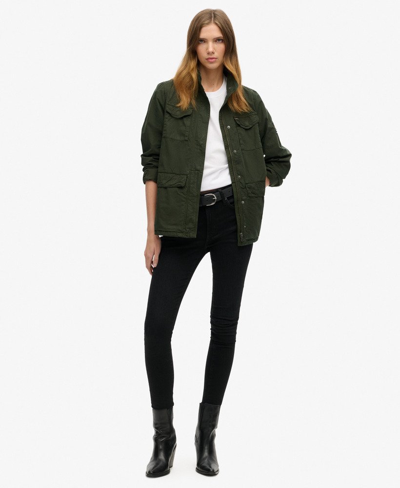 kurtka wojskowa st tropez m65 z ozdobnymi zdobieniami w kolorze oliwkowo-zielonym z kolekcji surplus goods