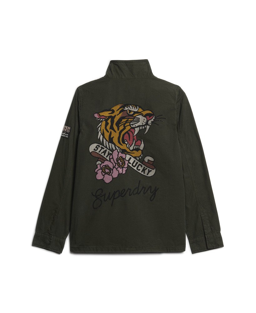 kurtka wojskowa st tropez m65 z ozdobnymi zdobieniami w kolorze oliwkowo-zielonym z kolekcji surplus goods
