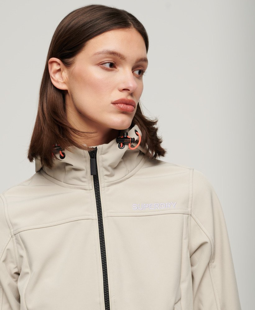 kurtka trekker z kapturem soft shell w kolorze chateau gray