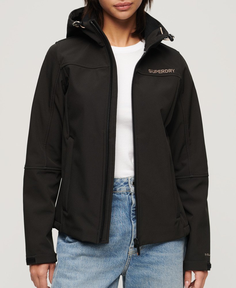 kurtka typu softshell z kapturem w kolorze czarnym