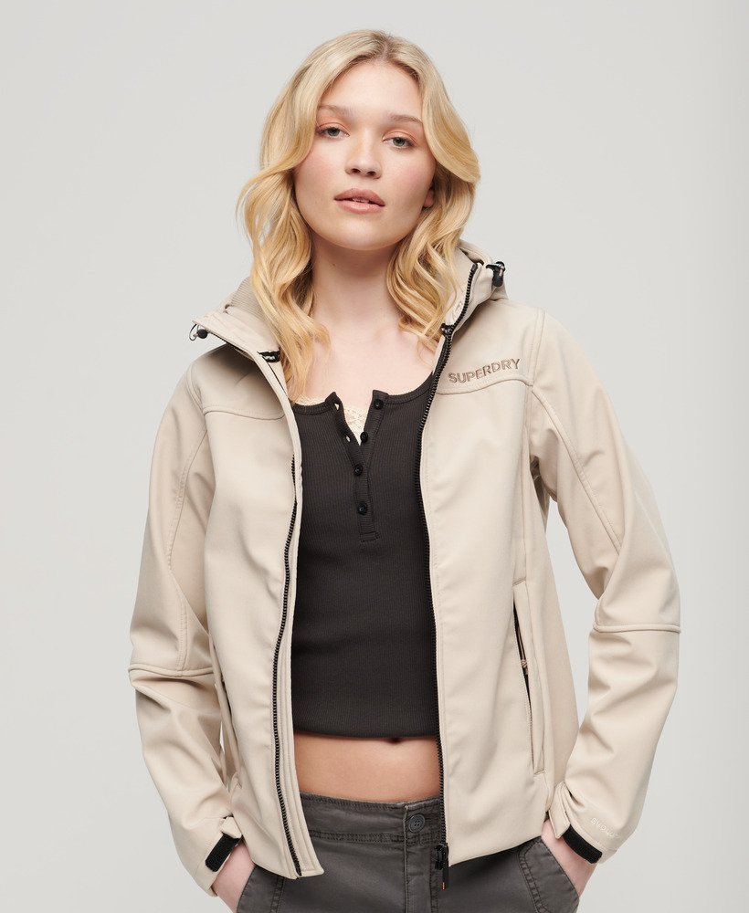 kurtka typu softshell z kapturem w kolorze chateau grey