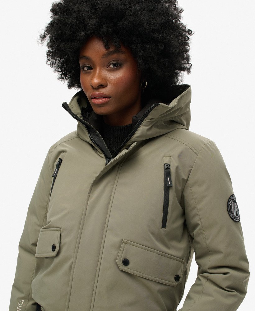 kurtka typu bomber city padded w kolorze oliwkowej zieleni