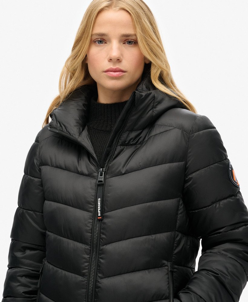 płaszcz fuji mid padded z kapturem w kolorze czarnym
