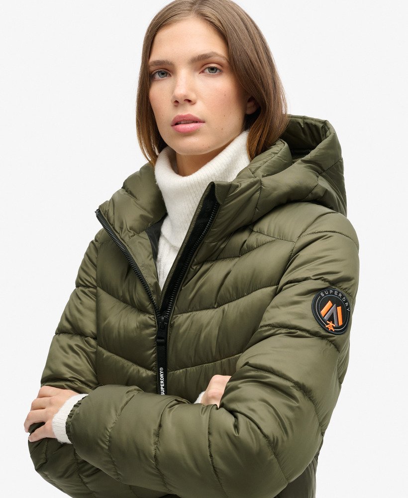 płaszcz fuji mid padded z kapturem w kolorze oliwkowozielonym
