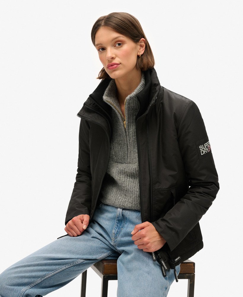 kurtka wiatrówka mountain windbreaker w kolorze czarnym