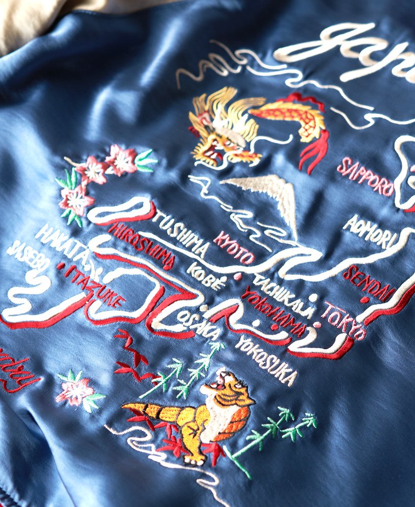 kurtka bomberka sukajan z haftem w kolorze wedgewood blue