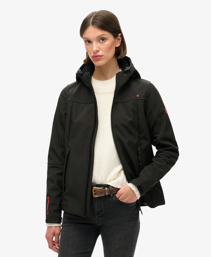 kurtka trekker z kapturem classic w kolorze czarnym