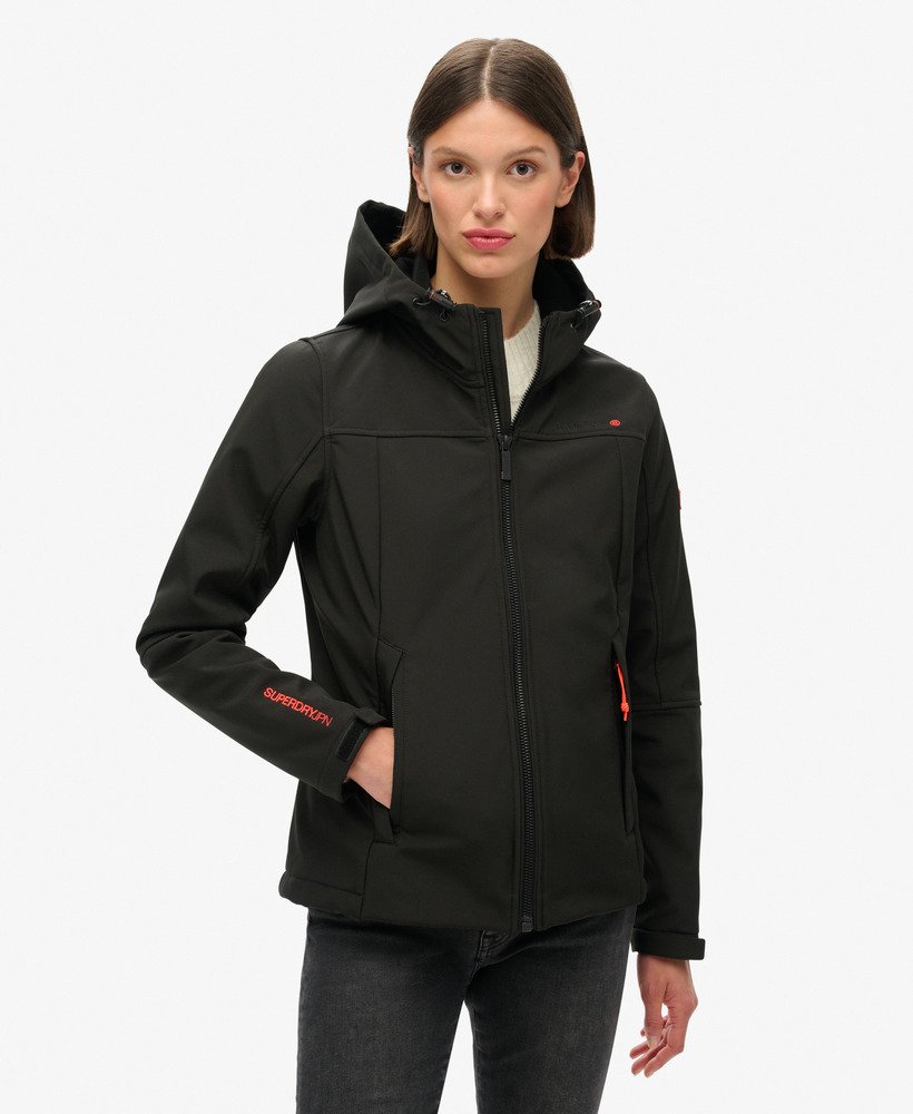 kurtka trekker z kapturem classic w kolorze czarnym