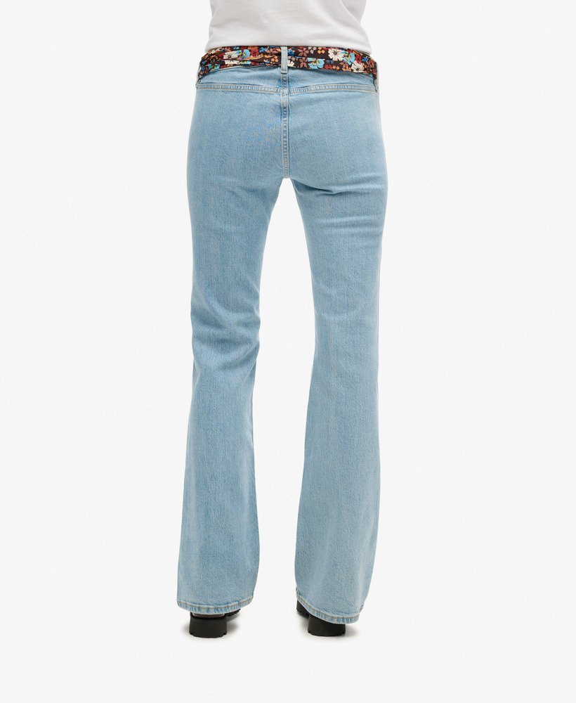 jeansy vintage z niskim stanem i rozszerzanymi nogawkami z bawełny organicznej w kolorze heritage mid wash