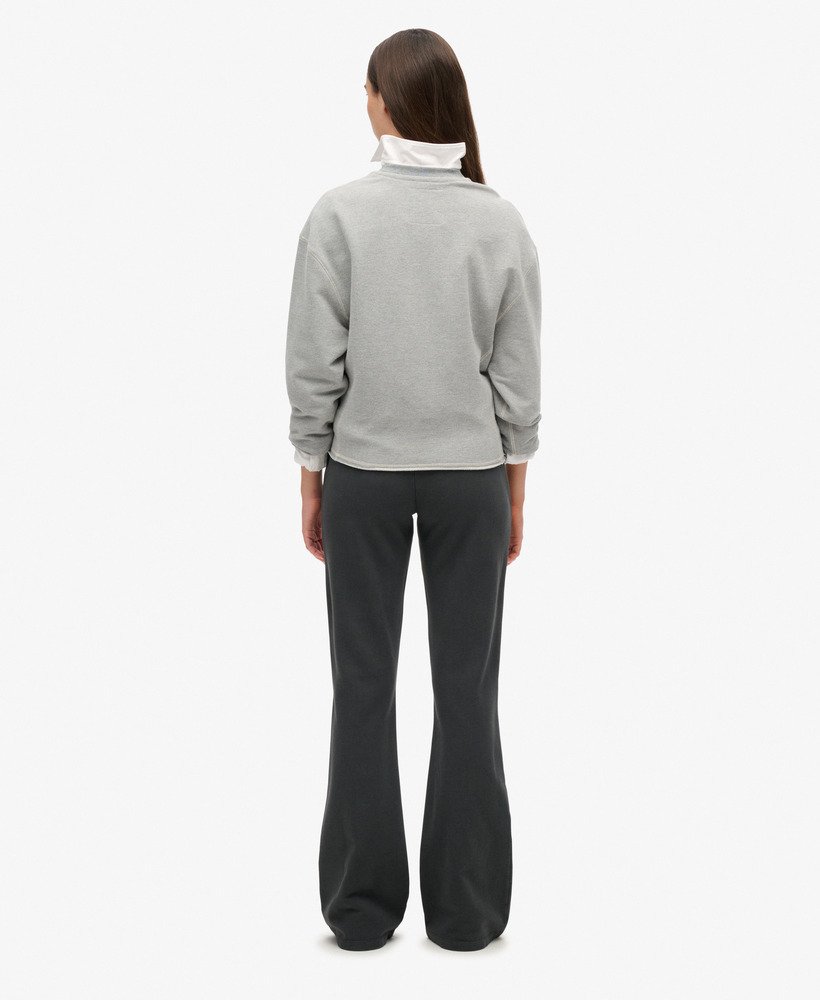 spodnie dresowe athletic essentials jersey flare joggers w kolorze czarnym