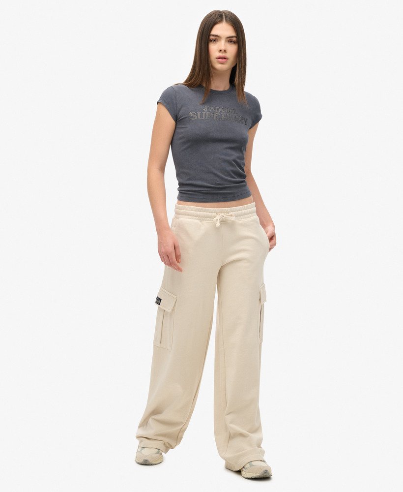 spodnie dresowe athletic essentials vintage wide cargo w kolorze ecru
