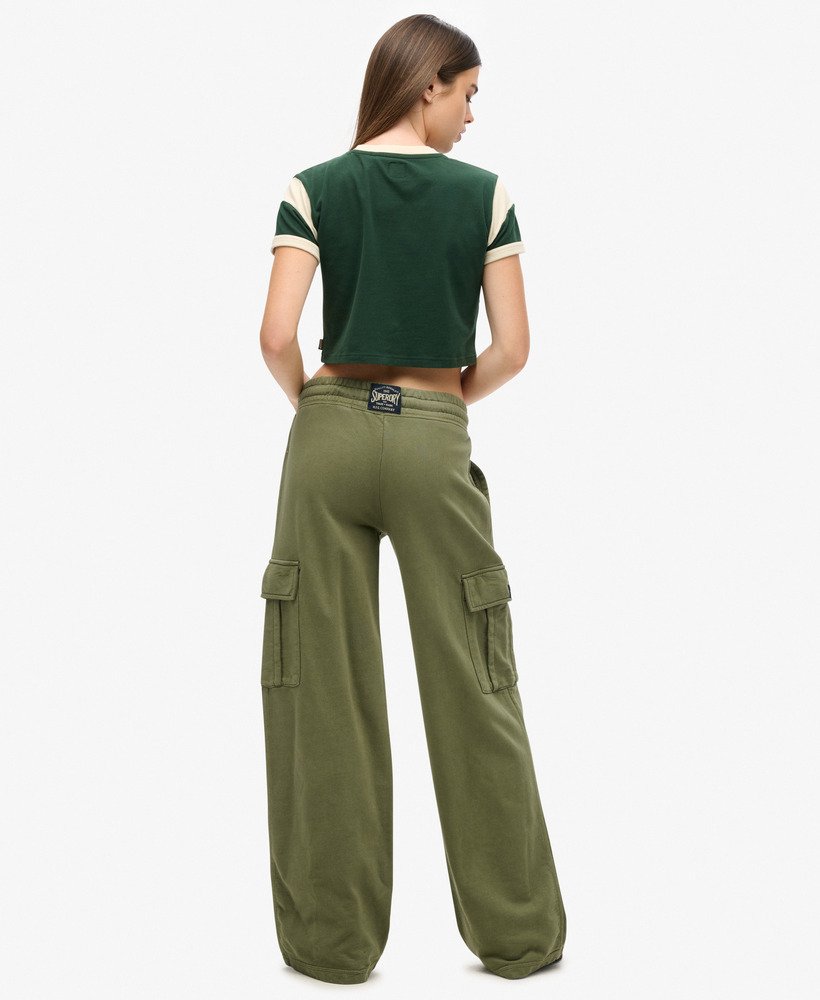 spodnie dresowe athletic essentials vintage wide cargo w kolorze oliwkowo-khaki