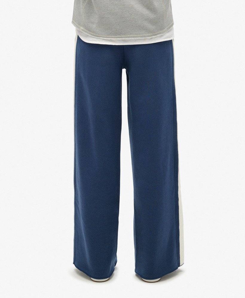 spodnie dresowe essential logo straight joggers w kolorze marynarskim