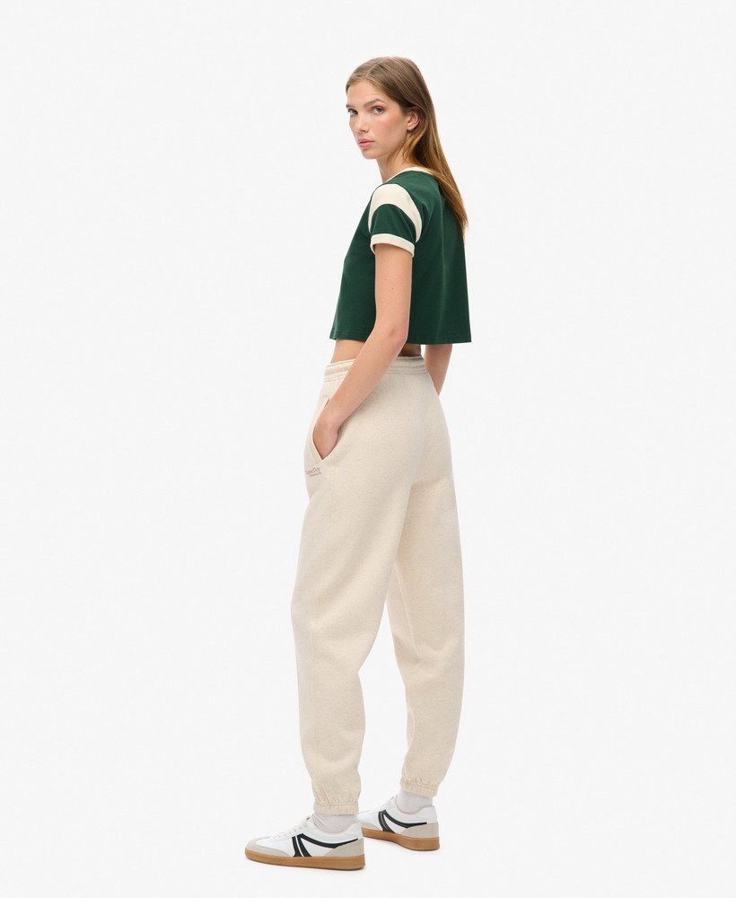 spodnie dresowe essential logo cuffed joggers w kolorze jasnobrązowym