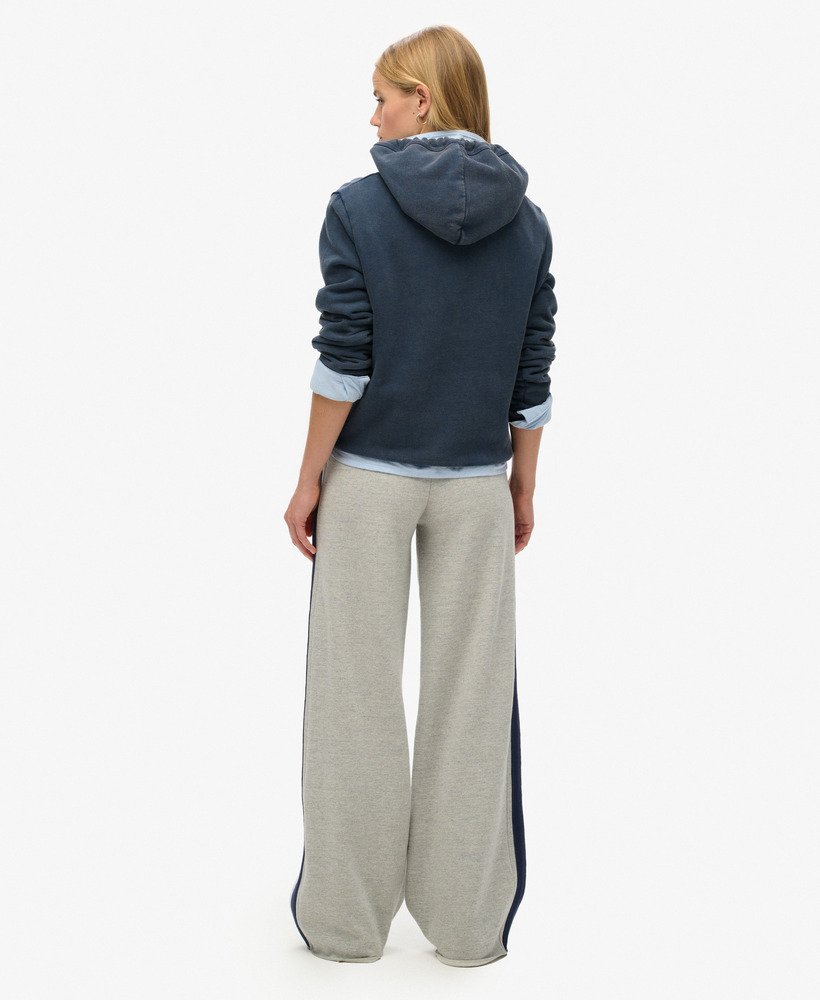 spodnie dresowe essential logo straight joggers w kolorze varsity grey grindle