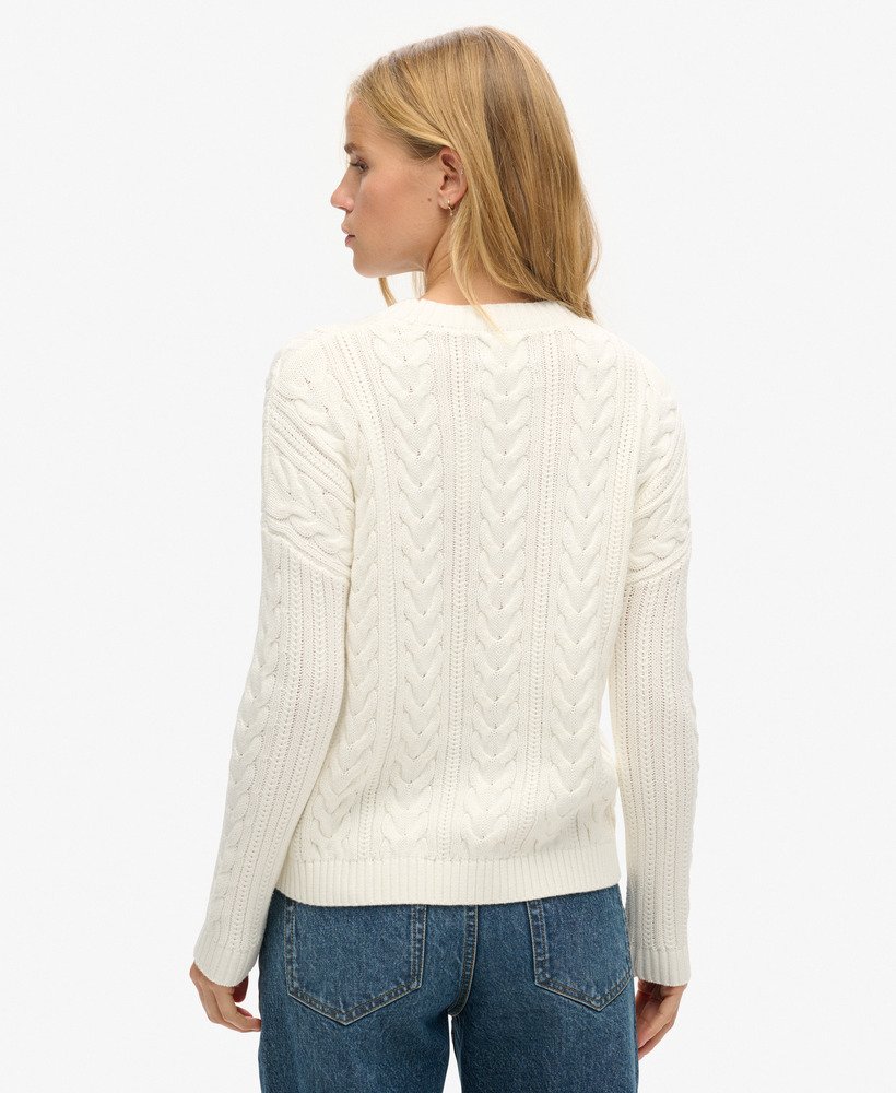 sweter z obniżonymi ramionami i okrągłym dekoltem w kolorze winter white