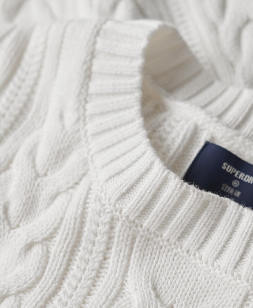 sweter z obniżonymi ramionami i okrągłym dekoltem w kolorze winter white