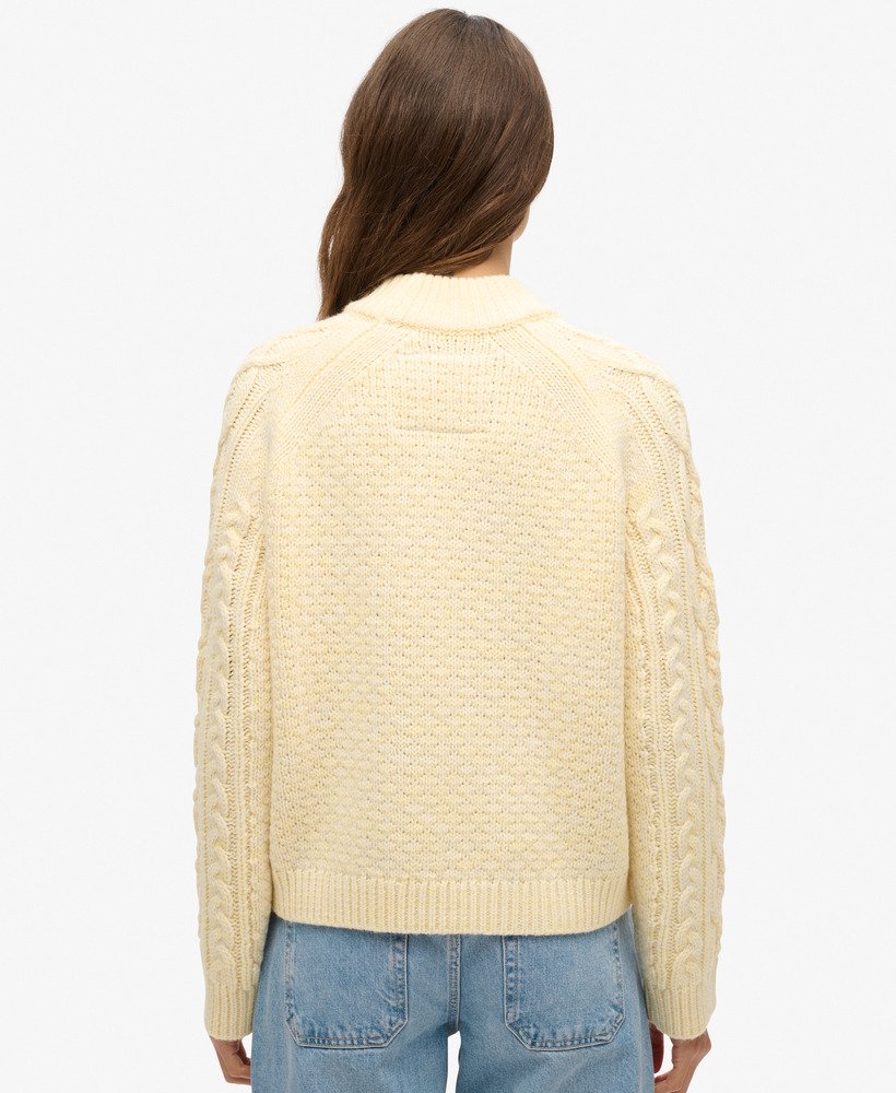 sweter z golfem cable w kolorze island ecru