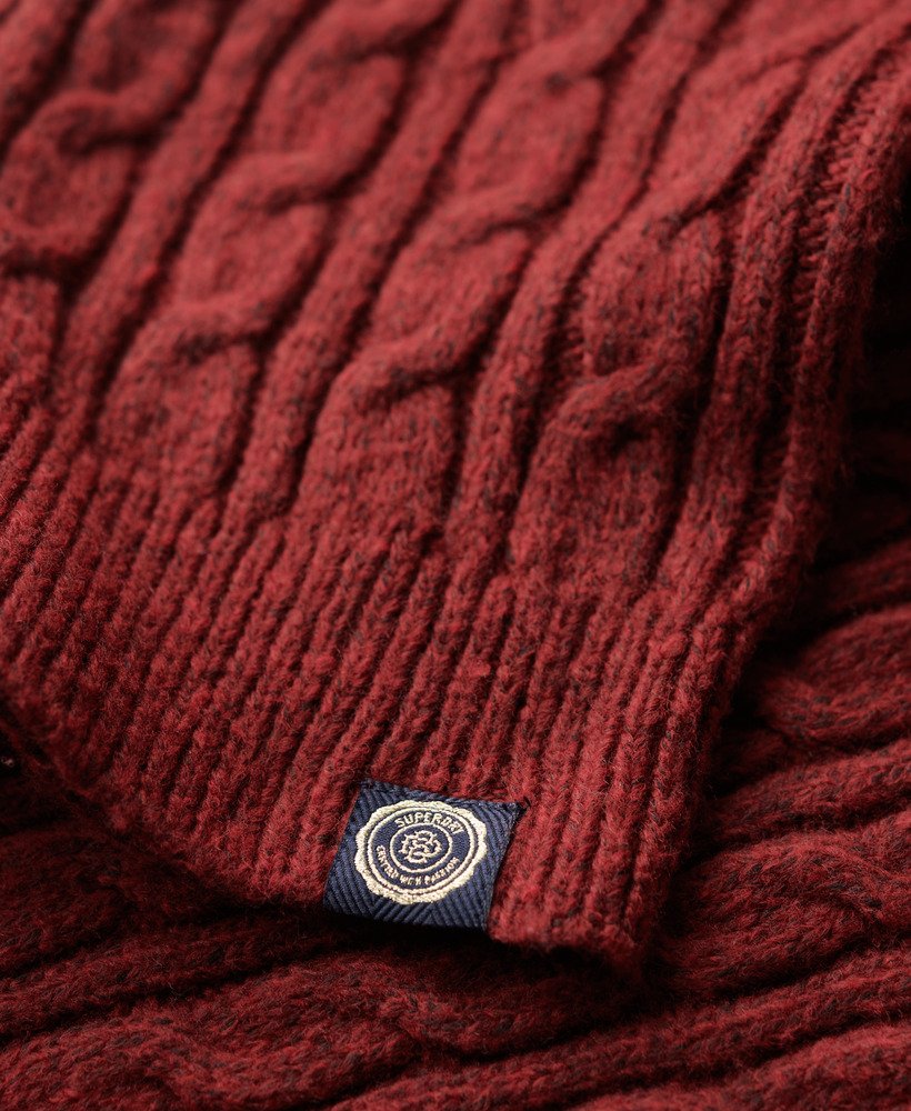 dopasowany sweter z okrągłym dekoltem w kolorze bordowo-czerwonym