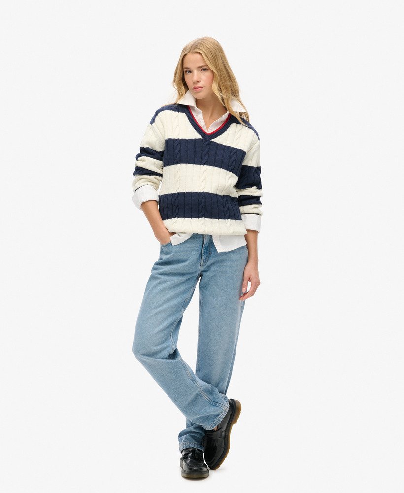sweter w paski oversize z dekoltem w serek w kolorze najbogatszego granatu