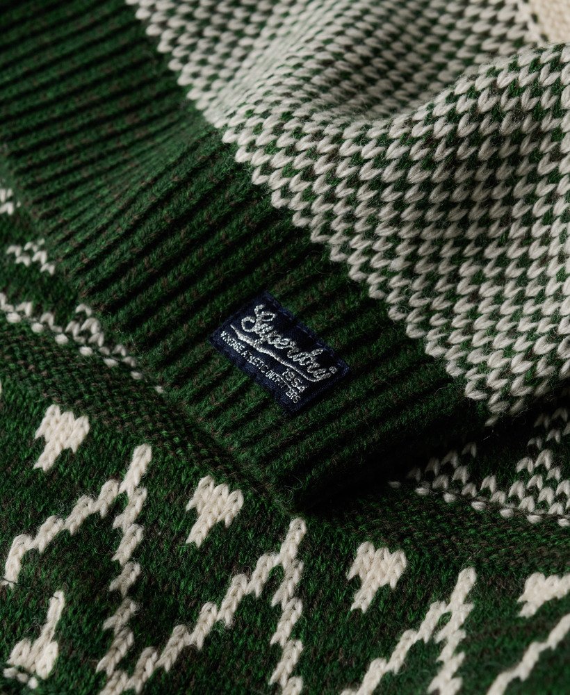 sweter z nadrukiem w kolorze najciemniejszej zieleni sosnowej